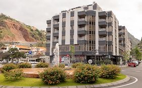 Flag Hotel Madeira -  3*